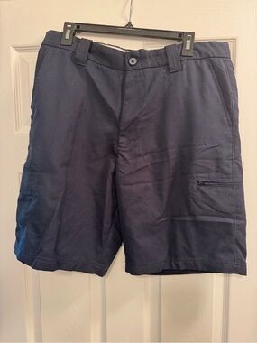 Basic Editions Navy Cargo Shorts with Zip Pocket